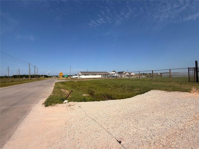 5342 Road 3550, Cleveland, TX 77327