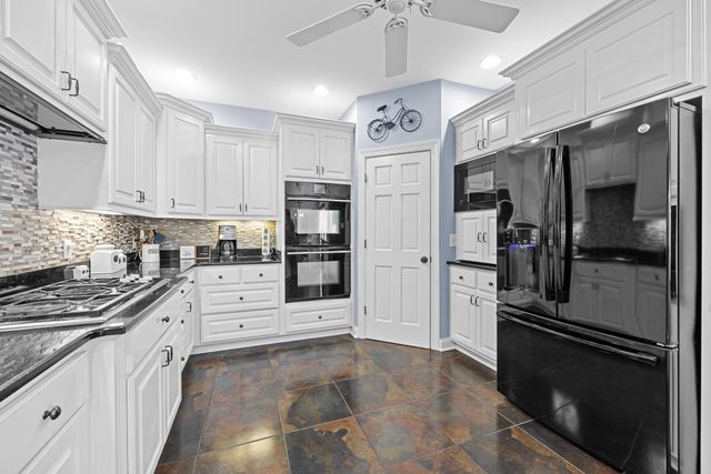 504 Sea Vista Ln., North Myrtle Beach, SC 29582