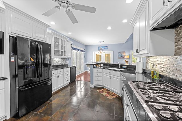 504 Sea Vista Ln., North Myrtle Beach, SC 29582