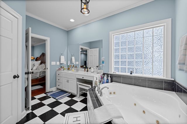 504 Sea Vista Ln., North Myrtle Beach, SC 29582
