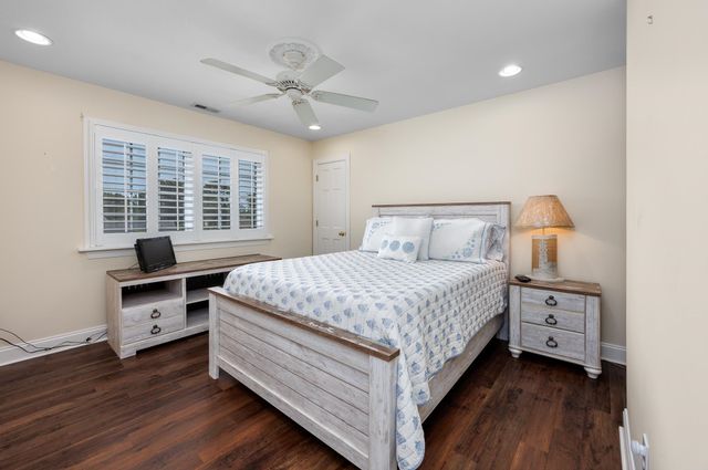 504 Sea Vista Ln., North Myrtle Beach, SC 29582