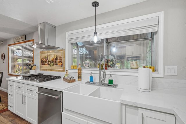 8359 Newbridge Way, Citrus Heights, CA 95610