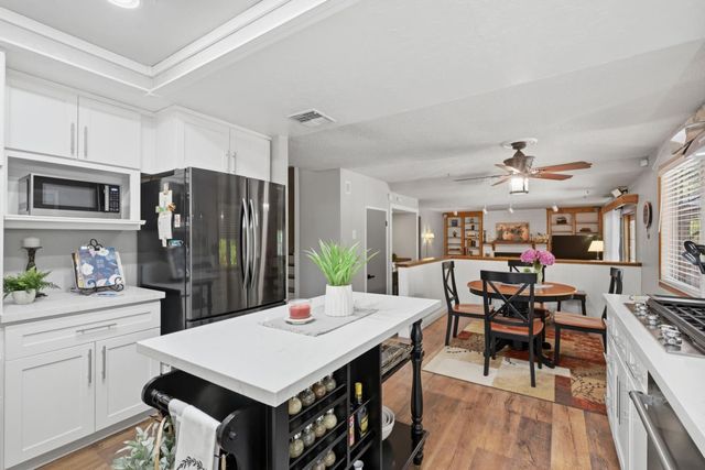 8359 Newbridge Way, Citrus Heights, CA 95610