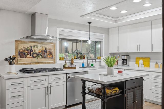 8359 Newbridge Way, Citrus Heights, CA 95610