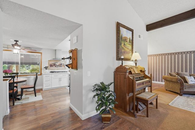 8359 Newbridge Way, Citrus Heights, CA 95610