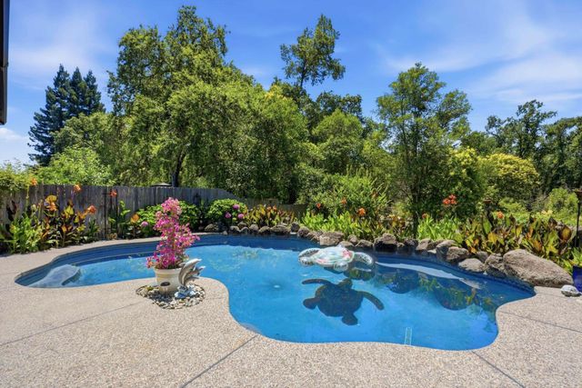 8359 Newbridge Way, Citrus Heights, CA 95610