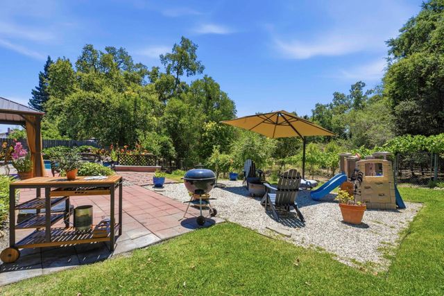 8359 Newbridge Way, Citrus Heights, CA 95610