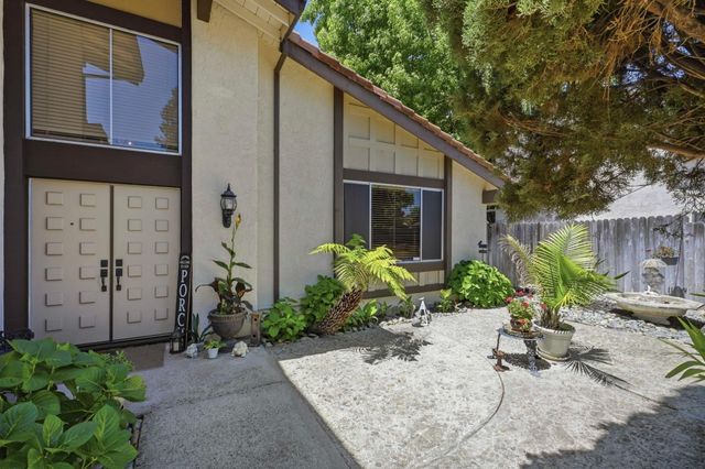 8359 Newbridge Way, Citrus Heights, CA 95610