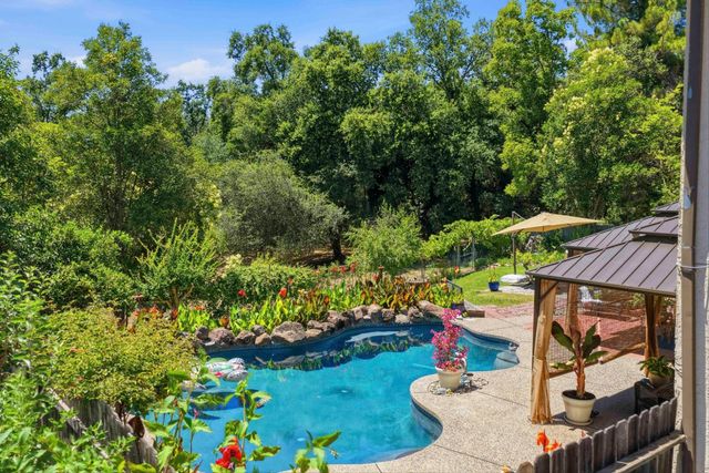 8359 Newbridge Way, Citrus Heights, CA 95610