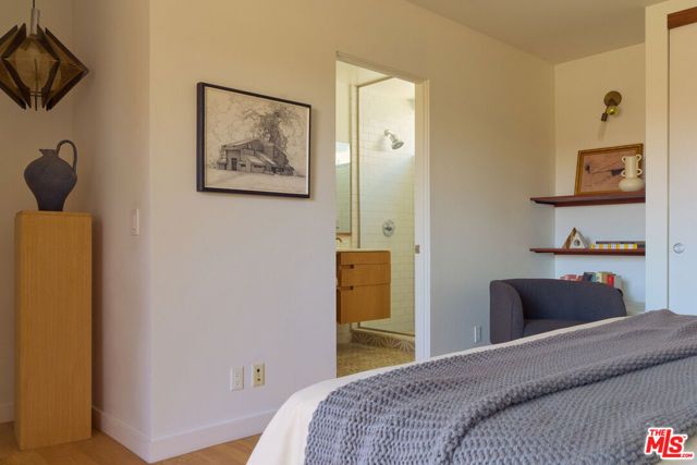 2204 Rosey Way, Los Angeles, CA 90026
