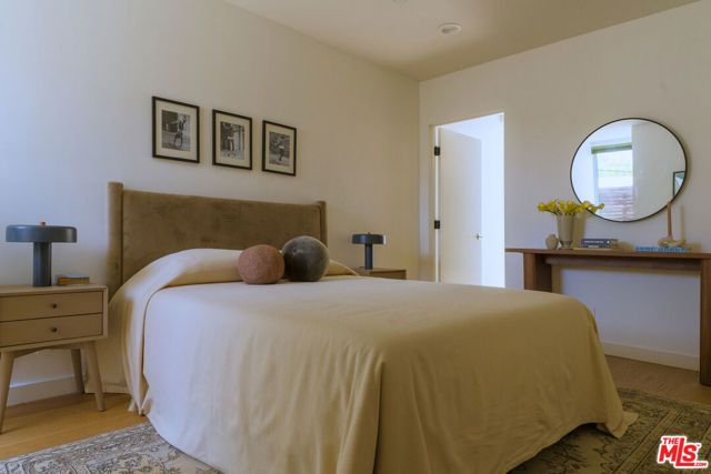 2204 Rosey Way, Los Angeles, CA 90026
