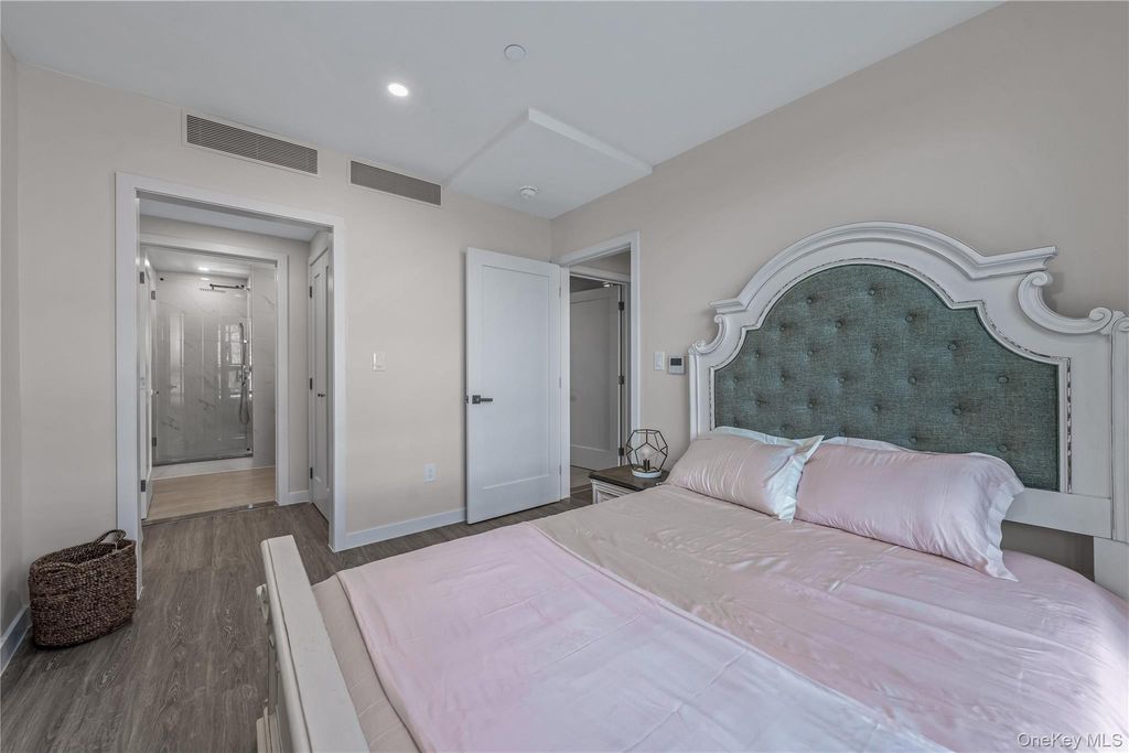 43-30 52nd Street 2B, Woodside, NY 11377 — photo 4