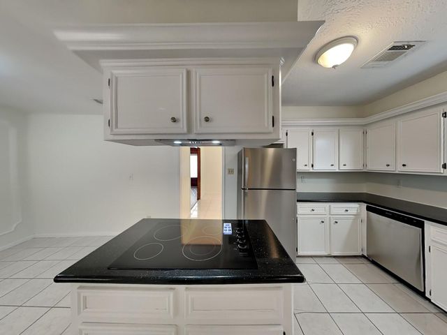 4907 Eagle Trail Drive, Houston, TX 77084