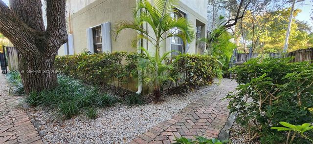 2850 Coconut Ave 7, Miami, FL 33133