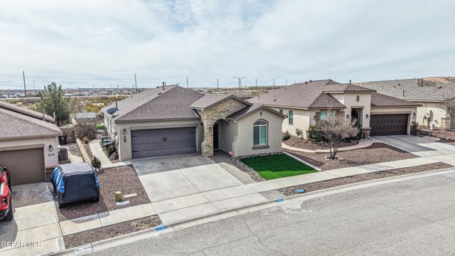 891 CEDAR PARK Avenue, Santa Teresa, NM 88008