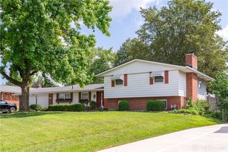 544 Rising Hill Drive, Fairborn, OH 45324