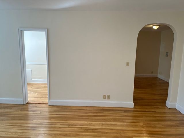 24 Concord Ave 312, Cambridge, MA 02138
