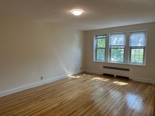 24 Concord Ave 312, Cambridge, MA 02138