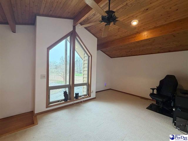 90 Roberts Ln, Salters, SC 29590