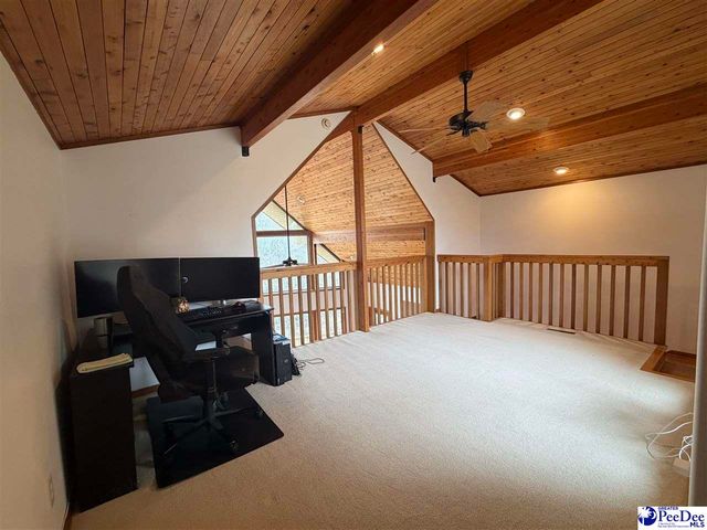 90 Roberts Ln, Salters, SC 29590