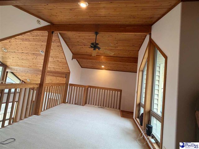 90 Roberts Ln, Salters, SC 29590