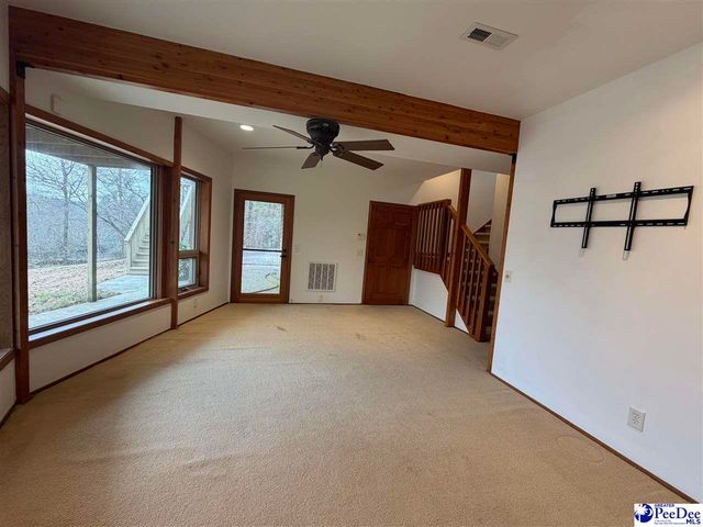 90 Roberts Ln, Salters, SC 29590