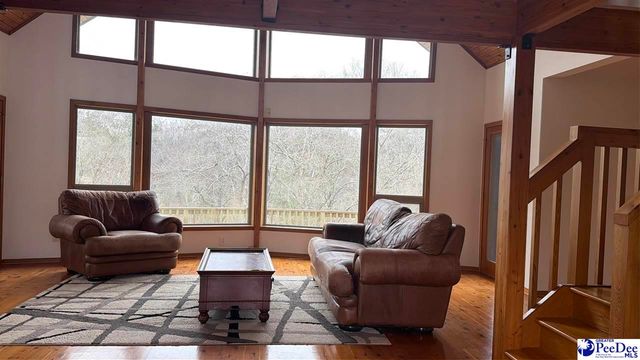 90 Roberts Ln, Salters, SC 29590