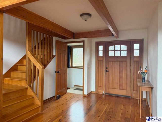 90 Roberts Ln, Salters, SC 29590
