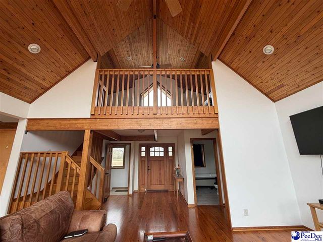 90 Roberts Ln, Salters, SC 29590