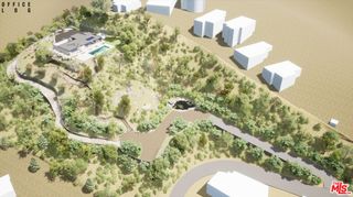 8205 Laurelmont, Los Angeles, CA 90046