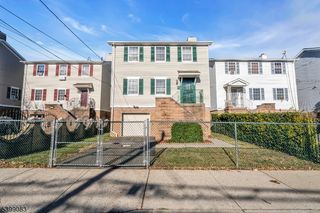 79 Crane St, Newark City, NJ 07104