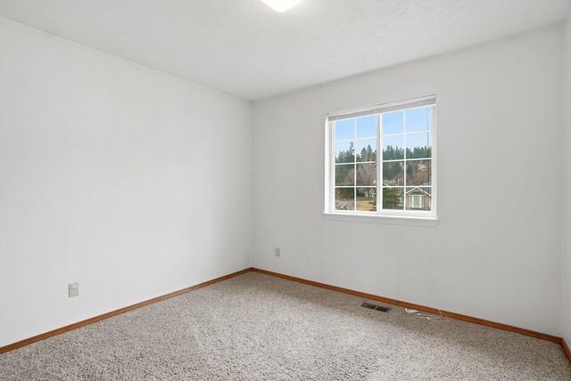 15806 E 23RD Ave, Spokane Valley, WA 99037