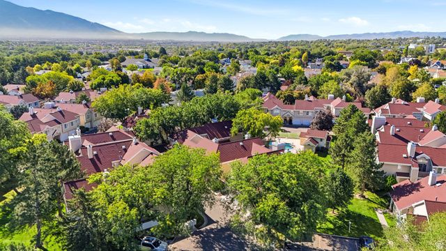 923 W STONEHAVEN DR, North Salt Lake, UT 84054