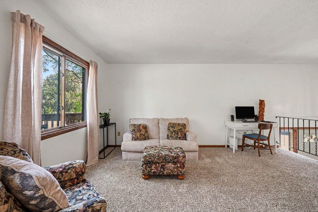 3916 Gershwin Avenue N, Oakdale, MN 55128 — photo 3