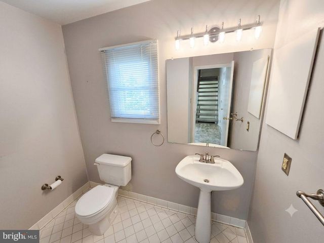 6908 10 TIMBERS LN, Baltimore, MD 21209