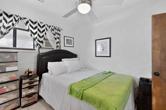 113 La Media Road SW, Albuquerque, NM 87105