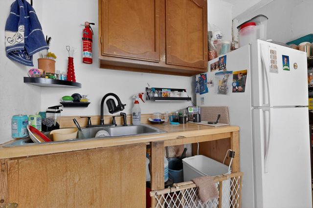 113 La Media Road SW, Albuquerque, NM 87105