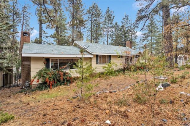 2046 Thrush, Wrightwood, CA 92397