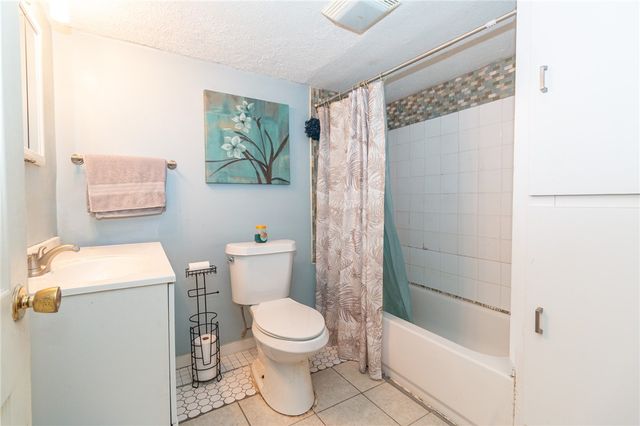 716 Stauffer Ave, Scottdale, PA 15683