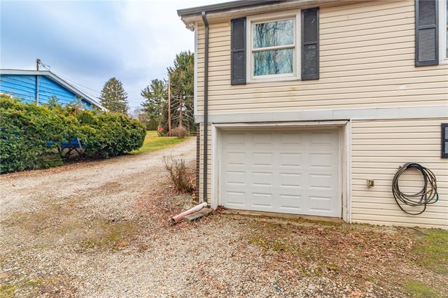 716 Stauffer Ave, Scottdale, PA 15683