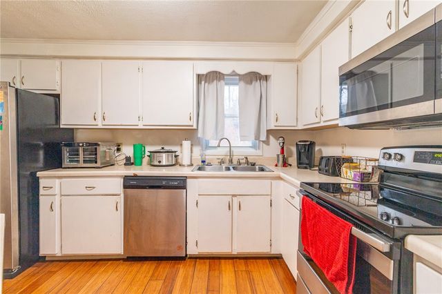 716 Stauffer Ave, Scottdale, PA 15683