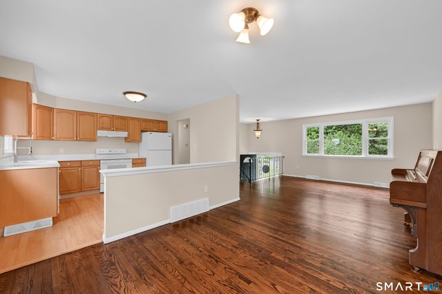 130 Back Rimmon Road, Beacon Falls, CT 06403