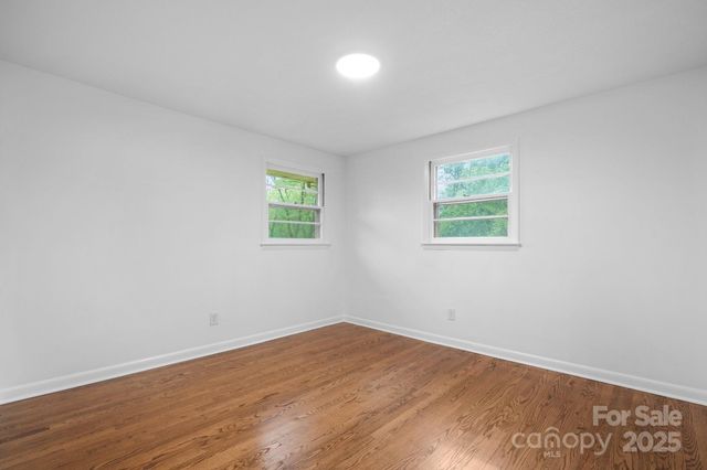 1500 19th Avenue Place NE, Hickory, NC 28601