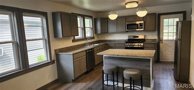 2629 E 23rd Street, Granite City, IL 62040
