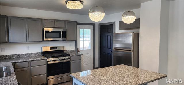 2629 E 23rd Street, Granite City, IL 62040