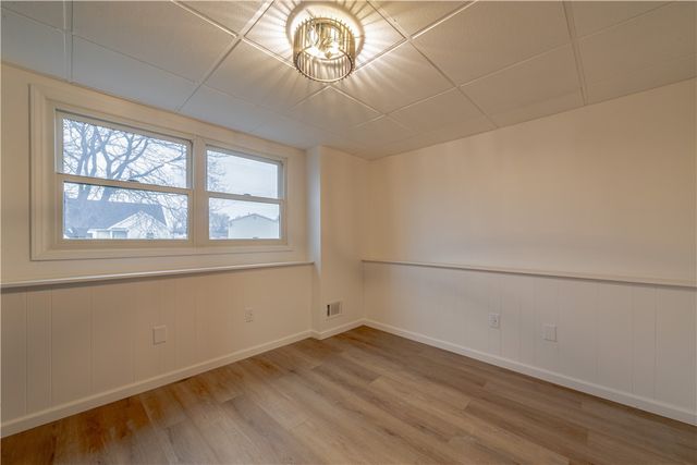 7 Glenville Drive, Gates, NY 14606