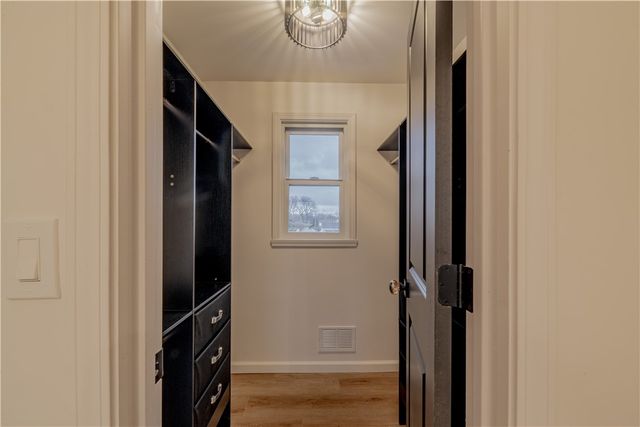 7 Glenville Drive, Gates, NY 14606