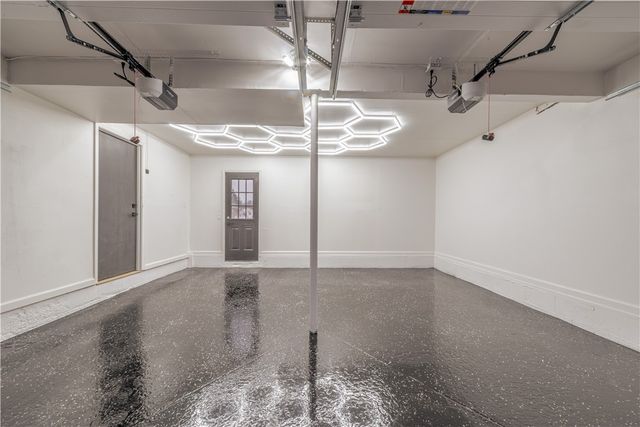 7 Glenville Drive, Gates, NY 14606