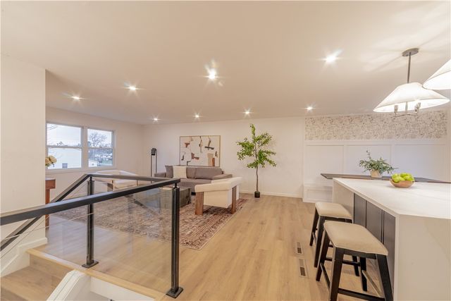 7 Glenville Drive, Gates, NY 14606