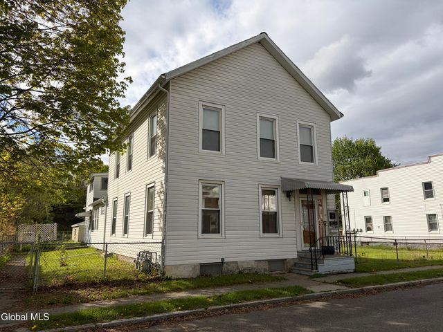 82 4th Street, Waterford Village, NY 12188